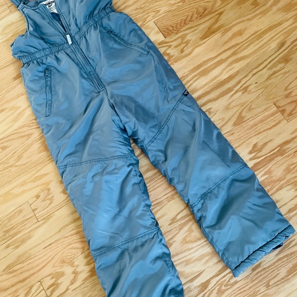 OshKosh Unisex Grey Bib Snowsuit - Picture 2 of 9